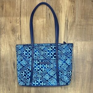 Vera Bradley Argyle Diamond Navy and Light Blue Tote Bag Purse